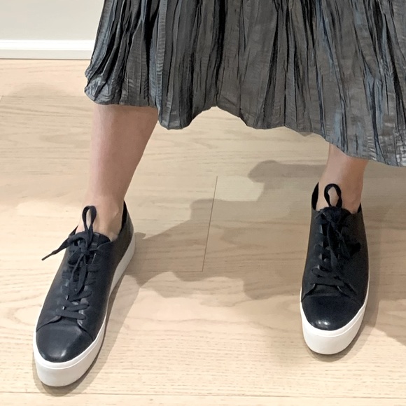 Calvin Klein Chunky Platform Leather Sneakers, Navy Blue/White, Women’s (US 7) - Picture 3 of 9